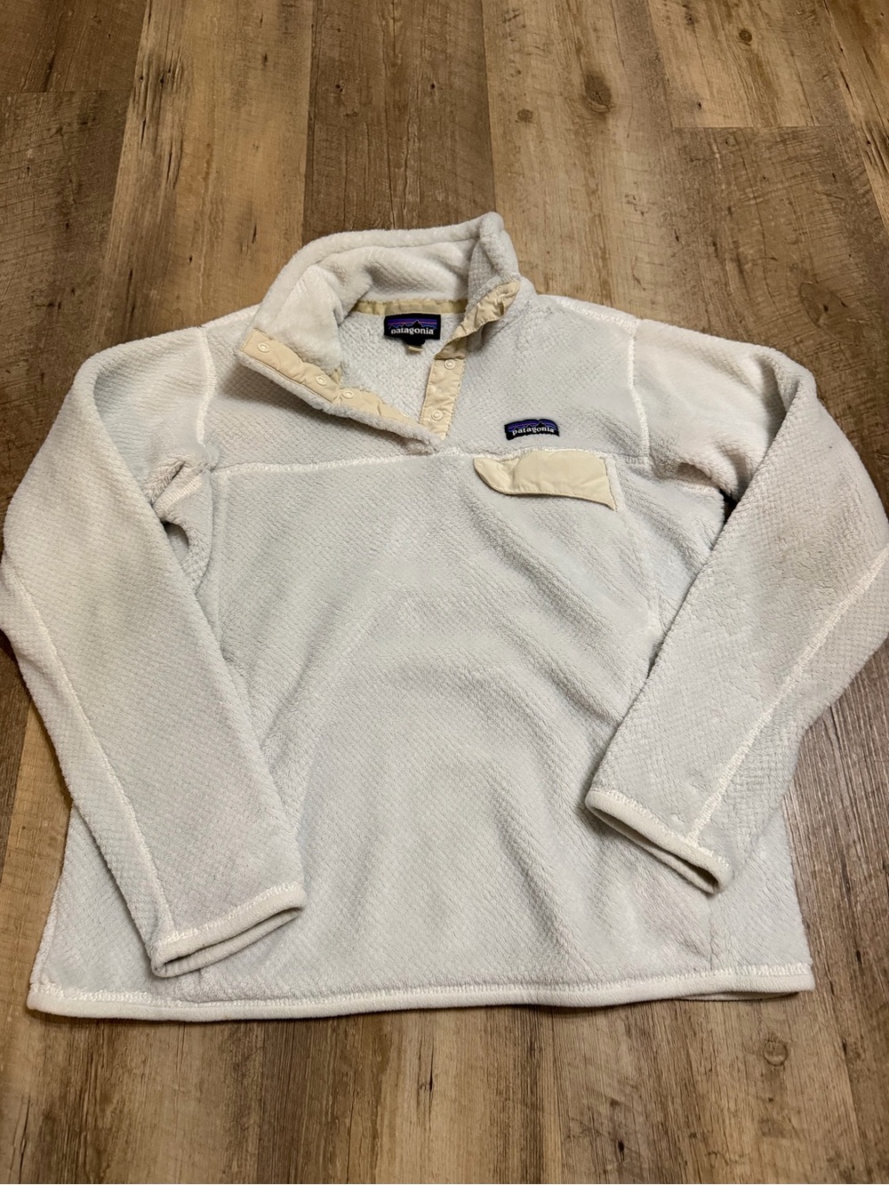 Patagonia Cream Women's Fleece Pullover
